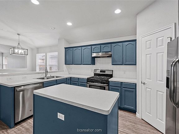5th image of 4318 Spring Garden Dr