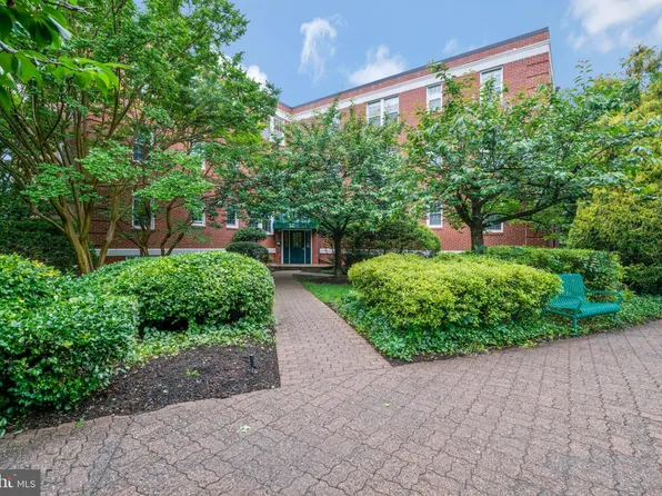 22 S Old Glebe Rd #102D, Arlington, VA 22204