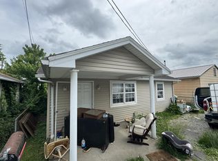 1527 1/2 Richards Ave, Clarksburg, WV 26301