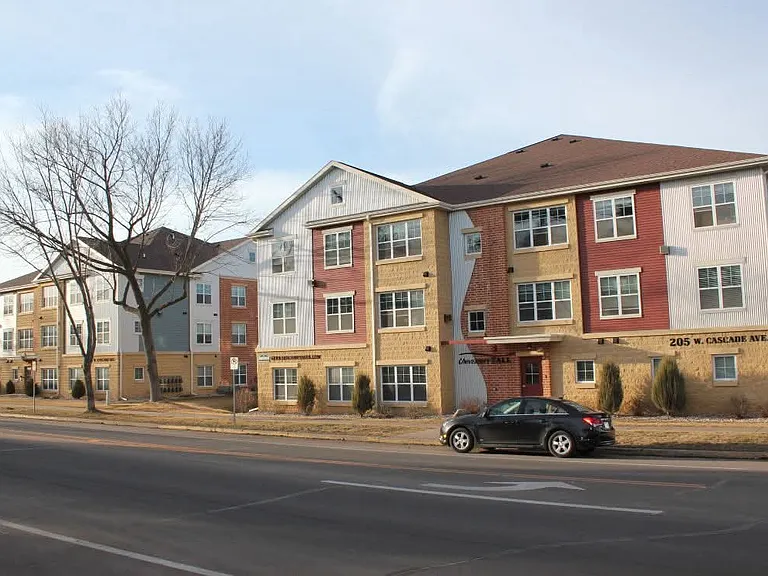 215 W Cascade Ave #104 — Photo 5