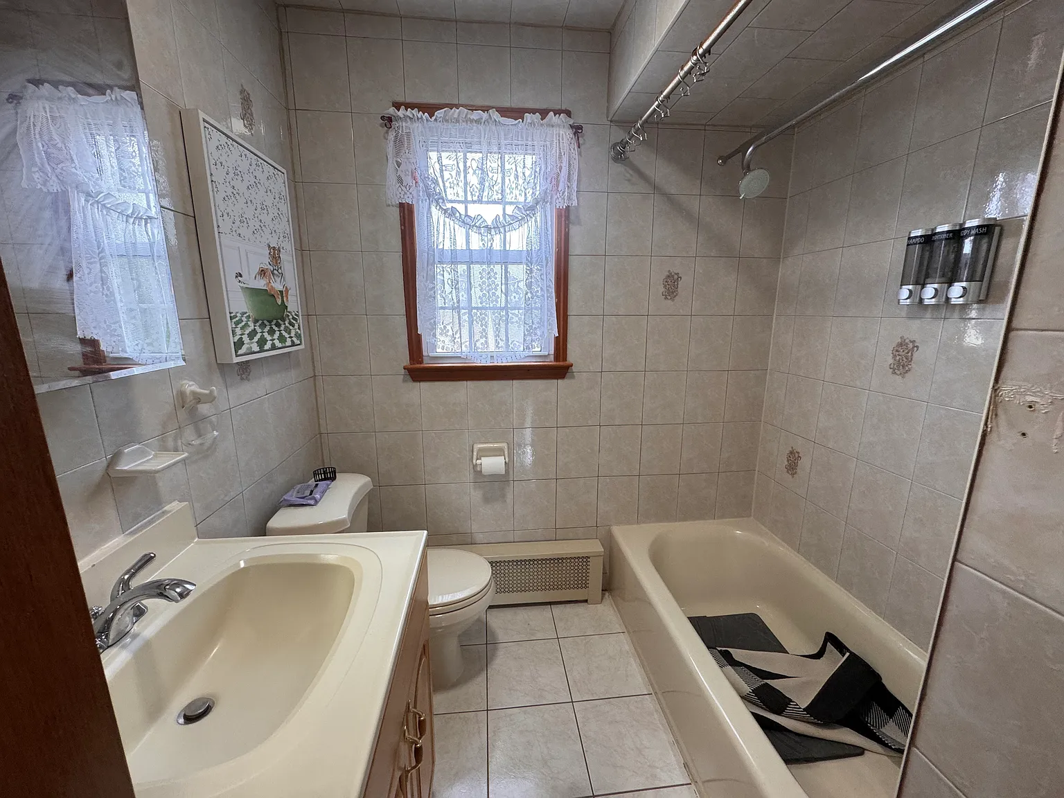 2 bed, $2,500 — Photo 4