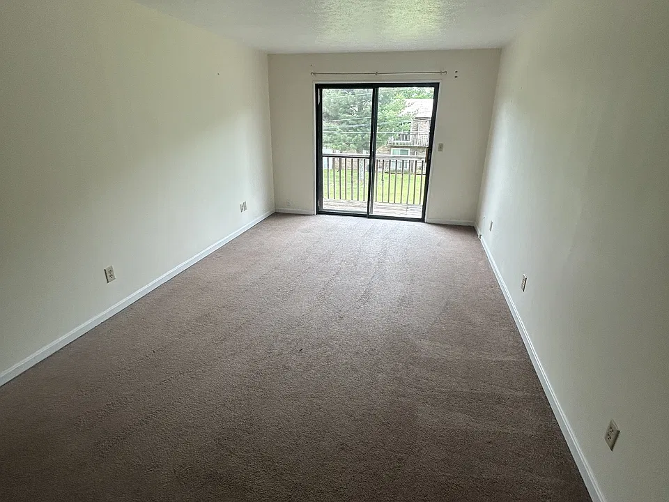 720 E Lincoln Trail Blvd