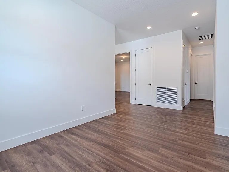 1427 SW 23rd St — Photo 50