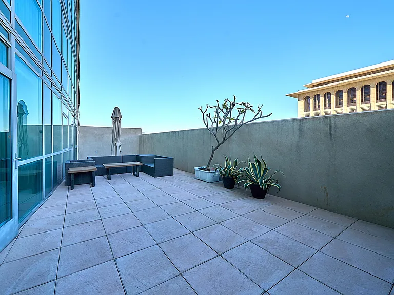3785 Wilshire Blvd #704 — Photo 2