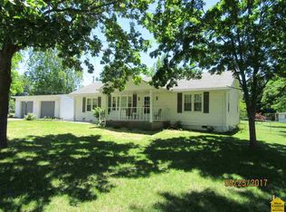2640 McVey Rd, Sedalia, MO 65301