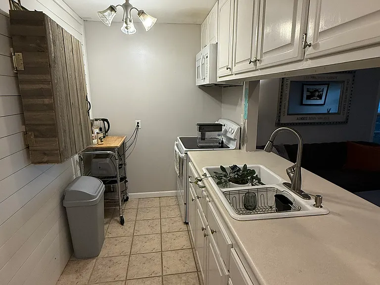 1808 Ashwood Ave #C — Photo 16