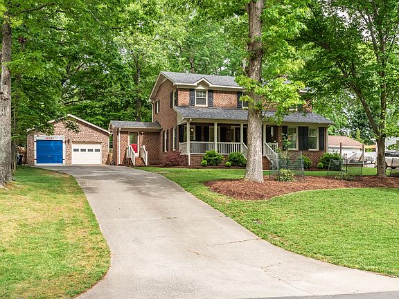 5th image of 616 Clarion Dr