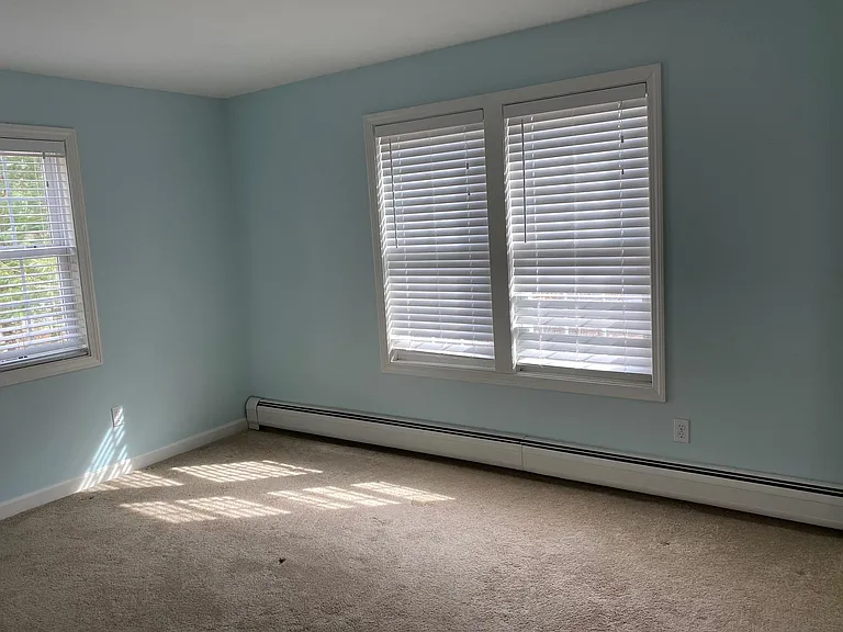18 Myrtle Ln — Photo 8