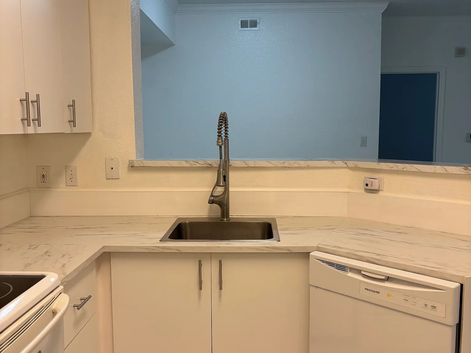 3714 Palm Desert Ln — Photo 4