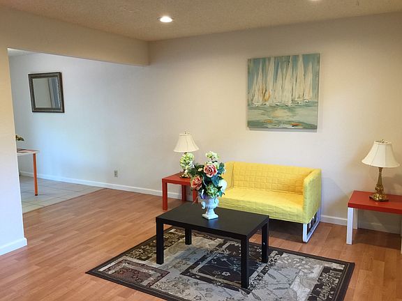 5th image of 5355 Persimmon Grove Ct
