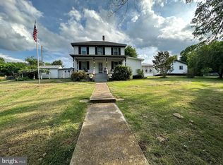 5138 Central Ave, Great Cacapon, WV 25422