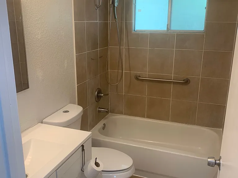 7205 Rollingwood Blvd — Photo 15