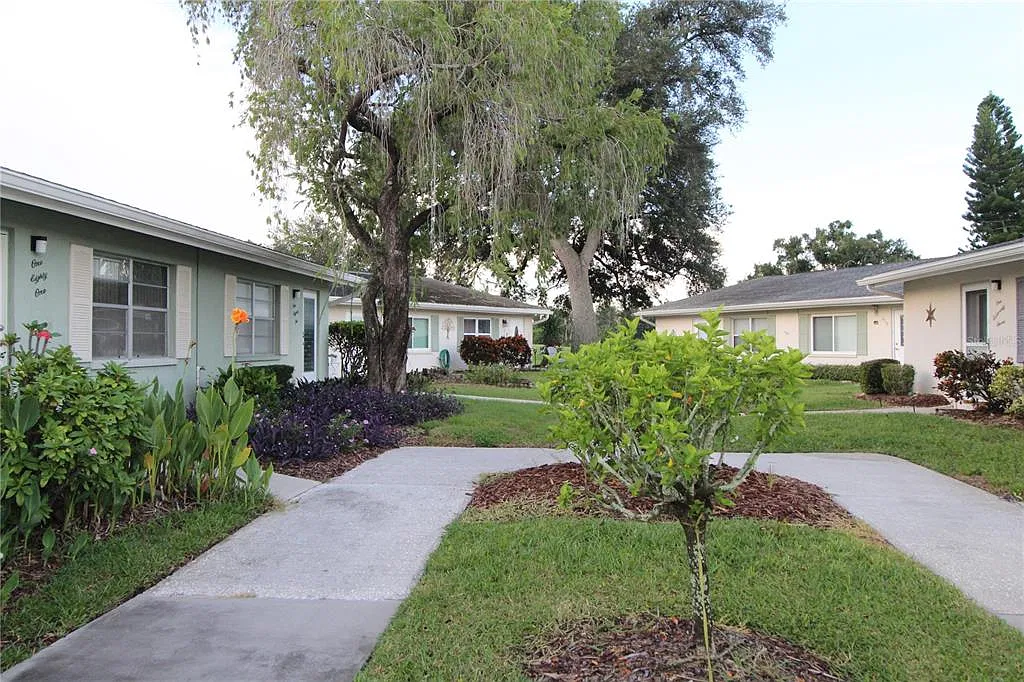 1 bed, 1.5 bath, 800 sqft, $1,475 — Photo 3