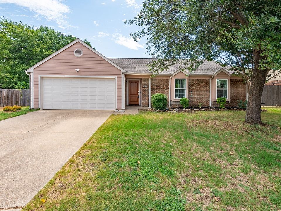 1st image of 2704 Rosemary Ln