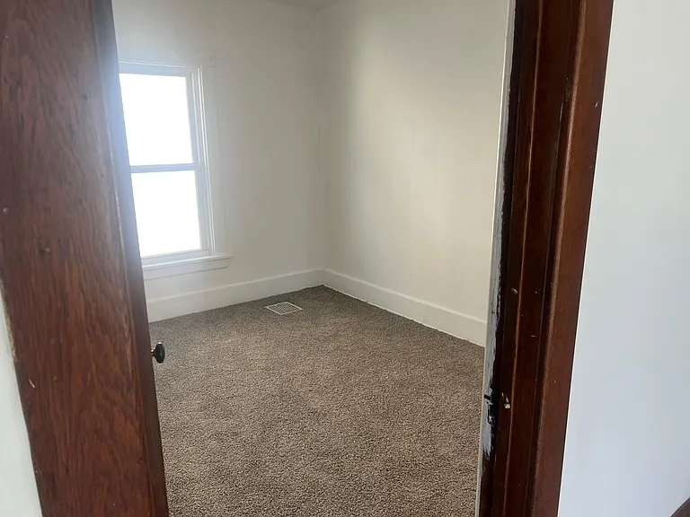 617 Parade St #617 — Photo 10