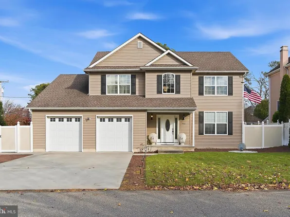 912 Hannibal St, Toms River, NJ 08757