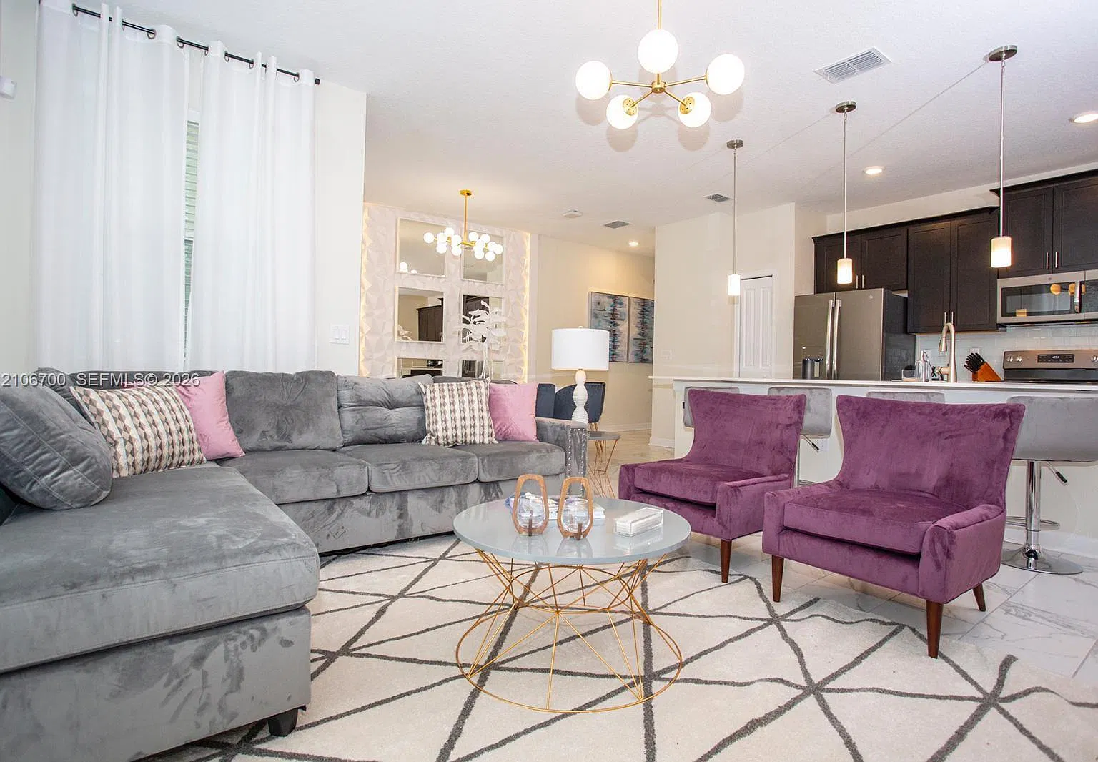 4 bed, 3.0 bath, 1914 sqft, $2,900 — Photo 2