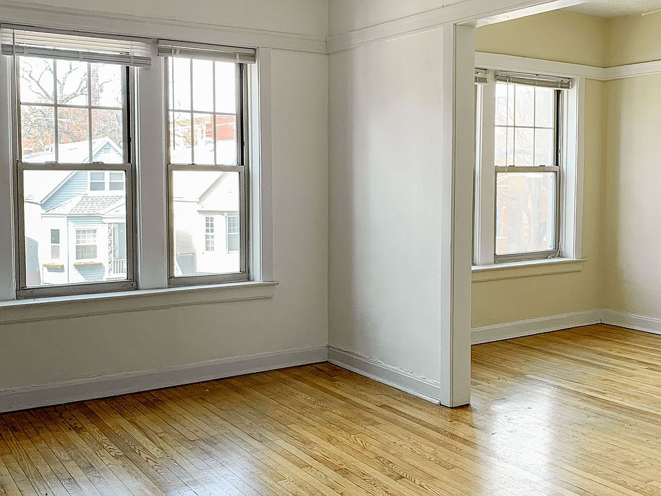 1st image of 5109 1/2 N Winchester Ave #2