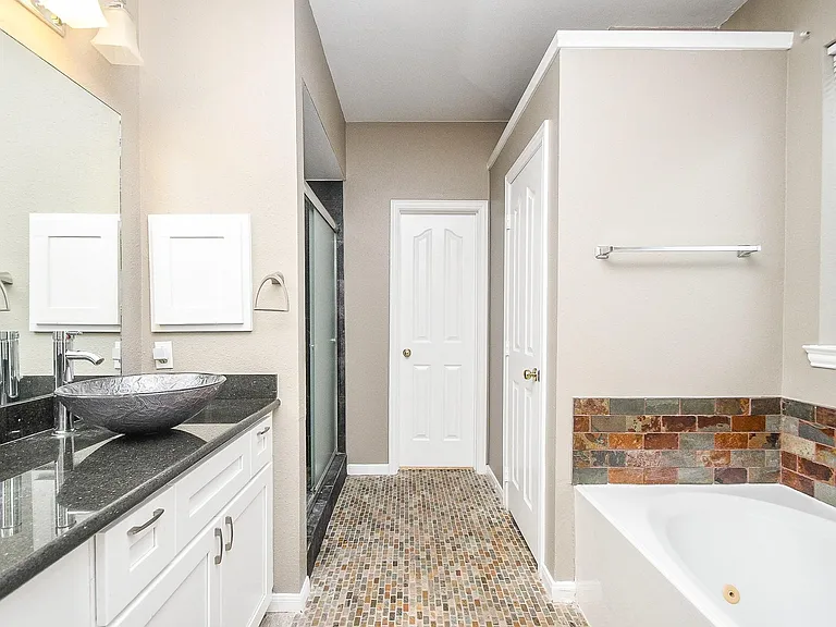 3107 Pennywell Ln — Photo 37