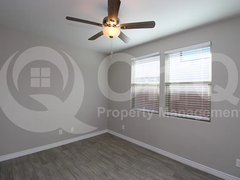 9507 E Saturn Ave — Photo 10