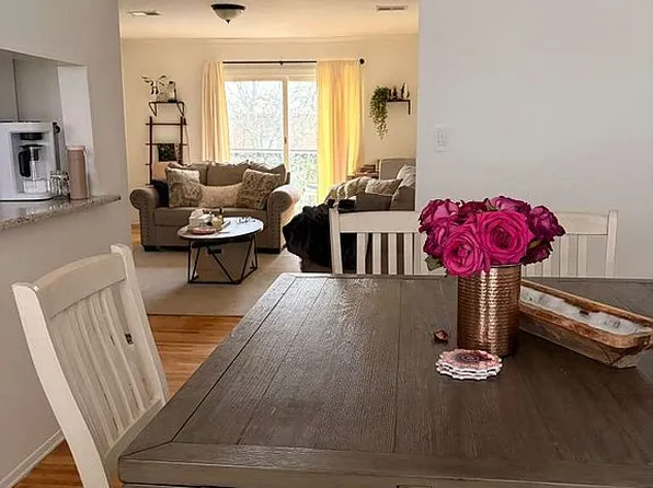 1110 N Oaks Blvd, North Brunswick, NJ 08902