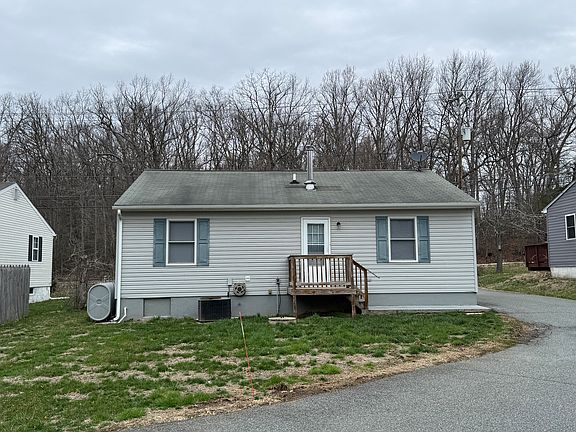 3rd image of 244 Red Hill Rd