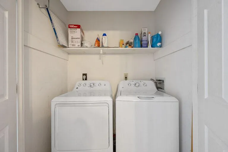 2625 Hitchcock Dr — Photo 7