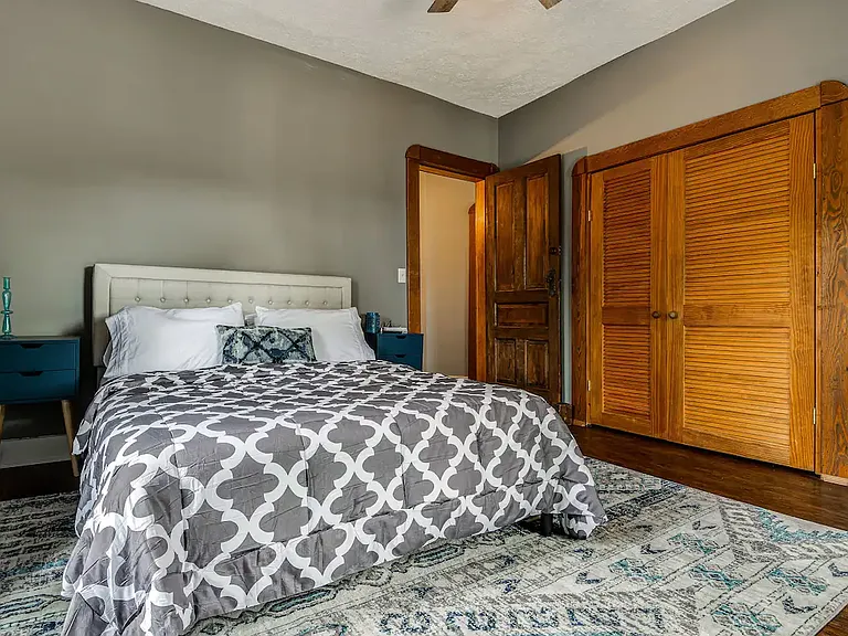 615 N Meridian St #3 — Photo 1