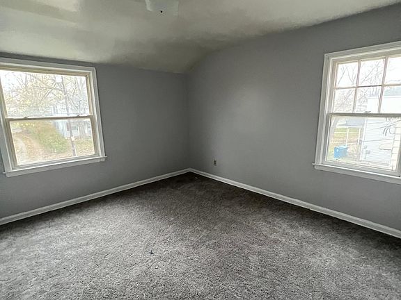 5th image of 2387 E 37th St #1