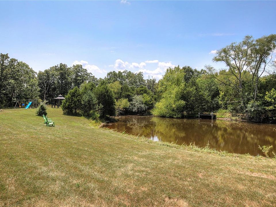 1st image of 42 Wildwood Dr