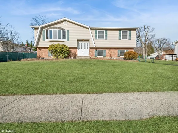 13 Tamar Drive, Valley Cottage, NY 10989