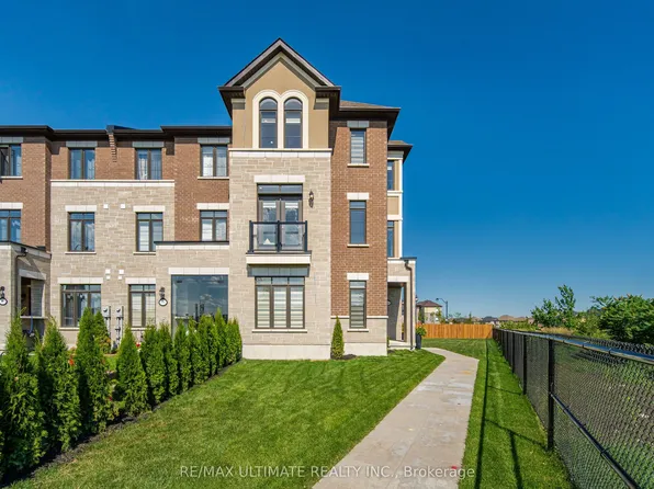 299 Inspire Blvd NE, Brampton, ON L6R 3W4