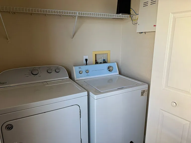 860 Assembly Ct — Photo 14
