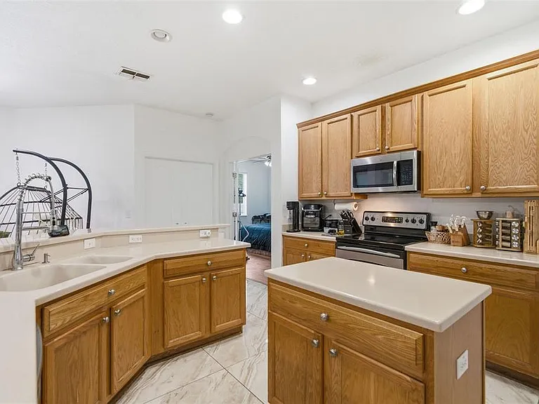 508 Debra Dr — Photo 8