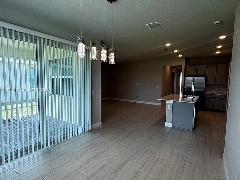 6712 NW Cloverdale Ave — Photo 30