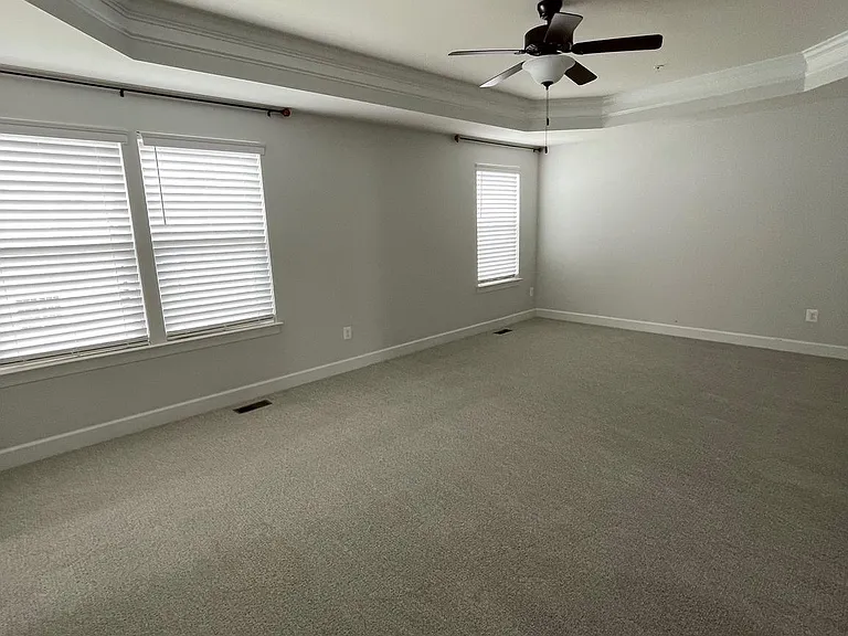 43691 Yulan St — Photo 12