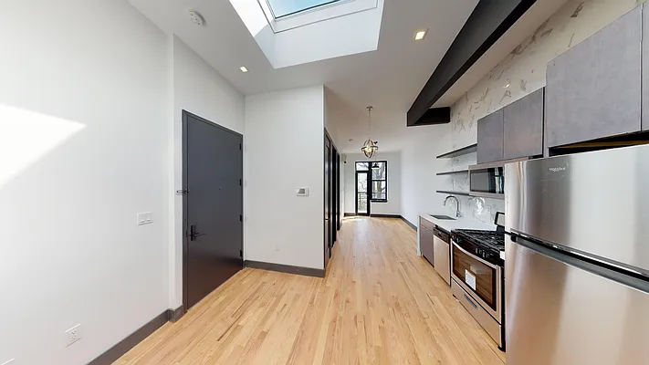 Rented by Rennit Inc. | media 37