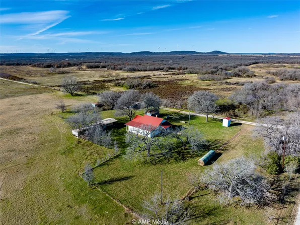 1992 Sand Flat Rd, Jacksboro, TX 76458