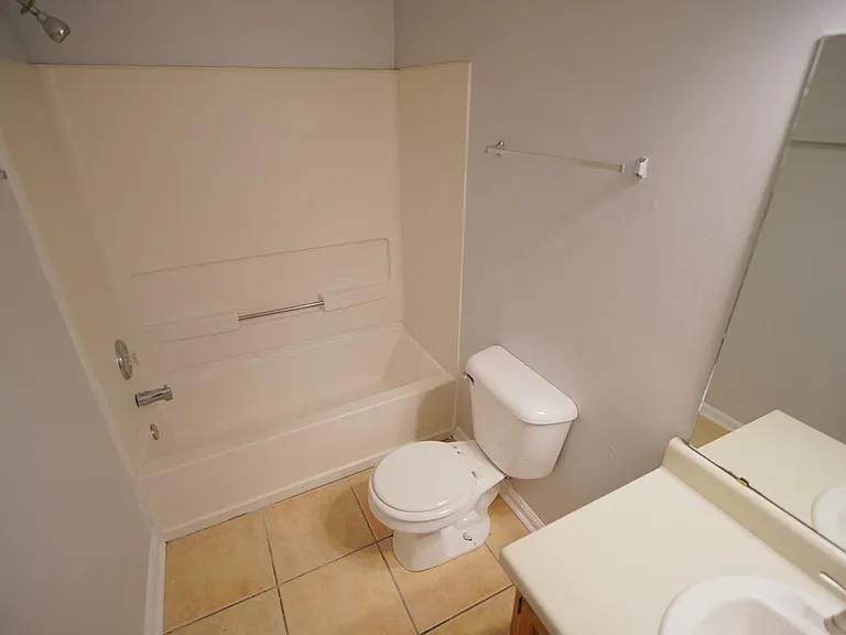 2446 Talco Hills Dr — Photo 14