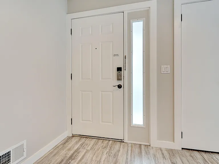 42 Hamilton Ave #B11 — Photo 2