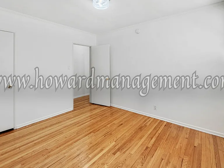 1048 Corning — Photo 6