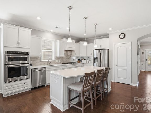 5th image of 1635 Carolina Orchards Blvd