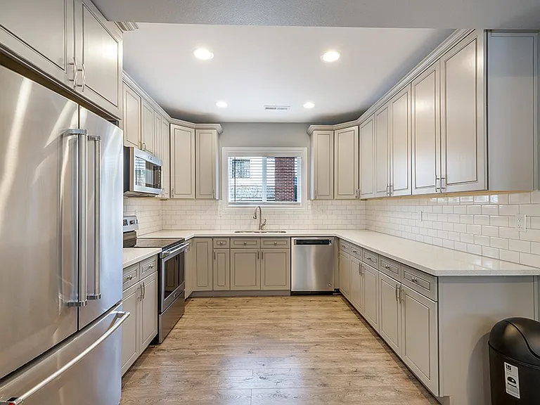 4833 NE 11th Ave #A — Photo 3