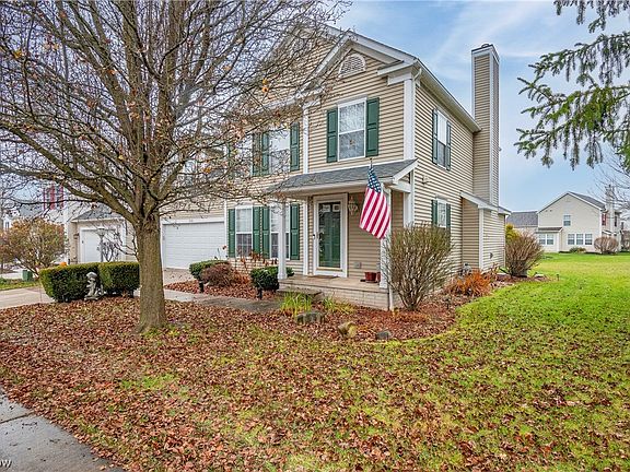 3rd image of 5076 Lakeside Ct