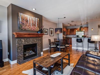 9019 E Panorama Cir #D-213, Englewood, CO, 80112