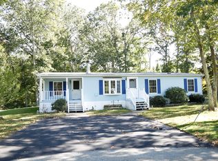 126 Victorian Dr, Norwich, CT 06360