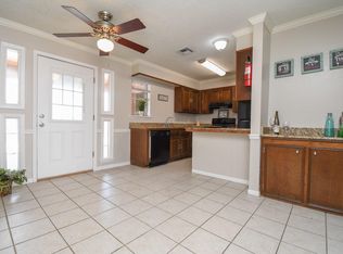 102 Palmwood Dr, Victoria, TX 77901