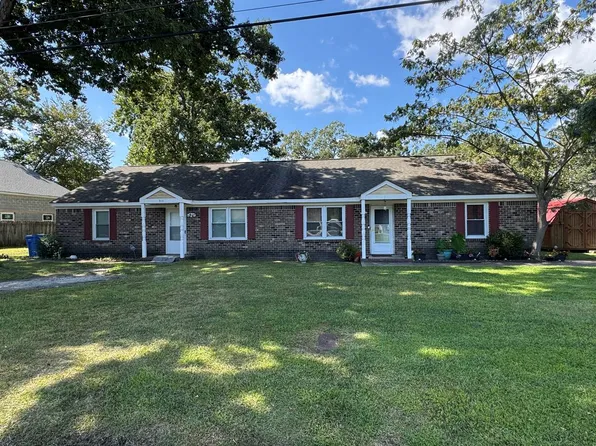 910 Michael Dr, Chesapeake, VA 23323