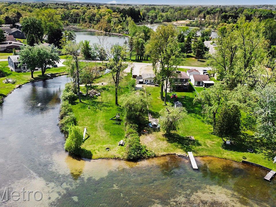 657 Dunleavy Dr, photo 30