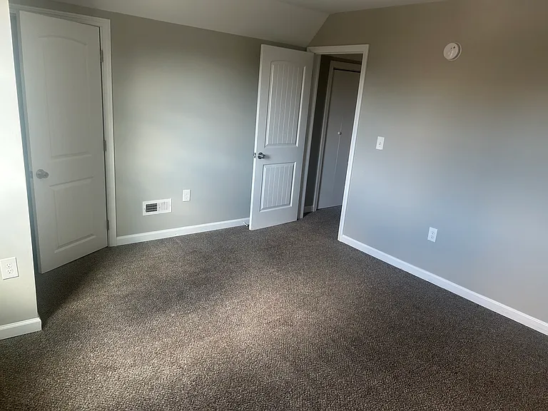 143 S Cliff St — Photo 10